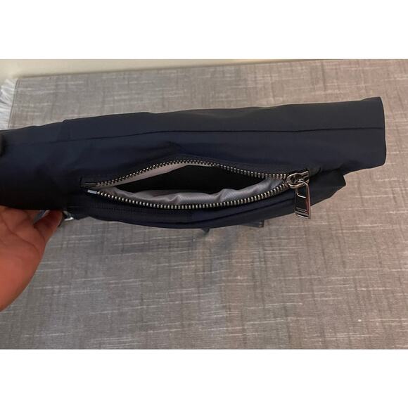 New TUMI Tyler Voyageur Womens Indigo Blue Crossbody - Picture 12 of 14